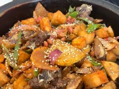 -老钟家烤羊排·敦伊阁清真餐厅胡羊焖饼