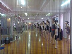 拉丁舞班上课-雅米拉艺术中心(少儿舞蹈培训)