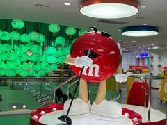 -m豆巧克力世界(上海世茂广场店)