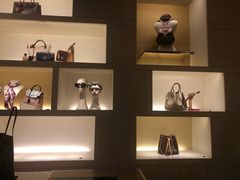 -路易·威登(香榭丽舍大道店)