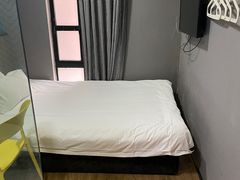 -上海泊客小栈(虹桥娄山关路地铁站店)
