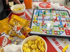 -海底捞火锅(新松江路生日主题店)
