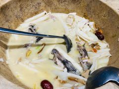 菌汤锅底-云尊府云南菜·蒸汽石锅鱼(学清路店)