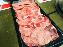 -左庭右院鲜牛肉火锅(金山万达店)