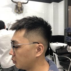 -MARTIN'S BARBER SHOP男士理发馆