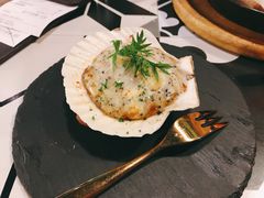 焗烤黑松露大圆贝-CRAZYONES西班牙海鲜饭(日月光店)