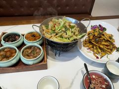 -梅利汴京烤鸭•开封豫菜地标店(东大街店)