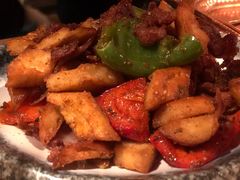 馕烤肉-阿里家Miss Ali·烤肉酒馆by MIG