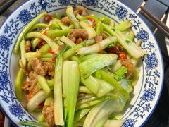 -小洞天柴火土菜馆