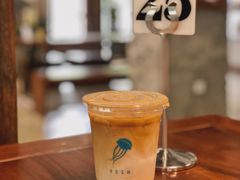 拿铁-VESH COFFEE(定西路店)