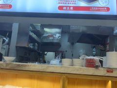 -弄堂咪道-饭香·面香·馄饨香(汇锦广场店)