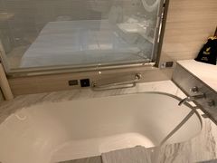 -上海中航虹桥机场泊悦酒店