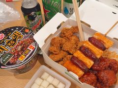 -BHC炸鸡(明洞总店)