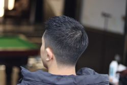 -东方先生国潮男士理发馆