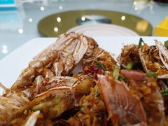 -三亚火车头万人海鲜广场