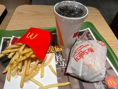 -麦当劳(百联西郊购物中心店)