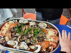 -老东镇啤酒屋海鲜加工·蒸汽海鲜·海鲜烧烤(台东店)