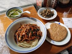 肉丝葱油拌面-君东记本帮面馆(天钥桥路店)