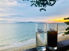 -卷心菜和避孕套餐厅(Pattaya)