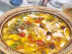 -吴记集庆门酸菜鱼店(集庆路店)