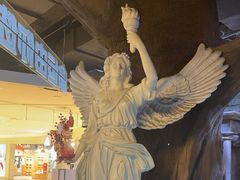 -暴风岛沉浸式体验馆(百联世纪店)