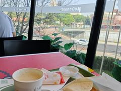 -麦当劳(展览路店)