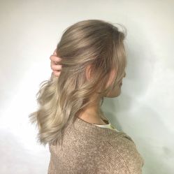 -SALON V