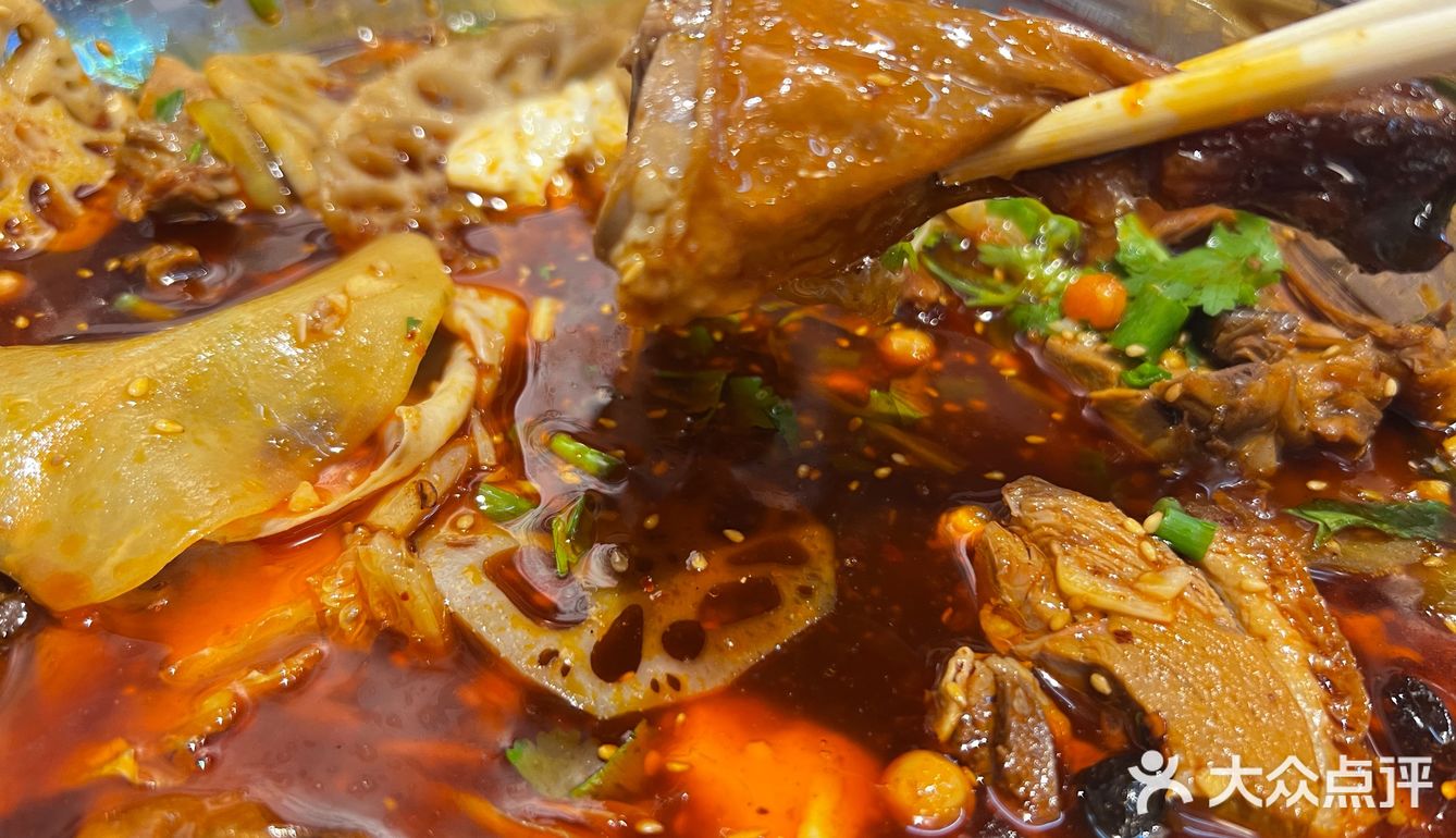4月和我一起打卡武汉｜老成都风味冒烤鸭好滴狠