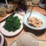 很不错。服务：服务员衣着整洁