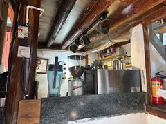 -蓝壁虎咖啡酒馆