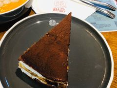 -三花奶奶的甜品(百联嘉定购物中心店)
