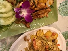 -Jungle Kitchen