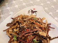 -小厨子私房菜·云南美食店