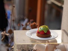 开心果草莓塔-black rainbow coffee