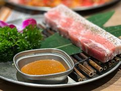 -明洞阿姨·韩式酱蟹烤肉·创意料理(方庄店)