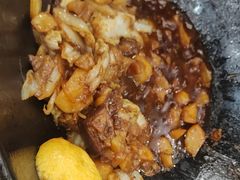 -粘豆包柴火铁锅炖