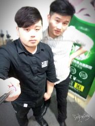 -镁连社·美联社