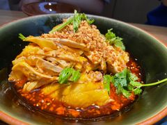 -先启半步颠小酒馆(虹桥龙湖天街店)
