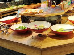 自助取餐区-茅庐川菜