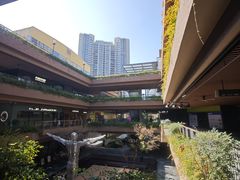 -瑞虹新天地月亮湾