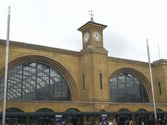 -九又四分之三站台