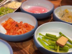 -明洞阿姨·韩式酱蟹烤肉·创意料理(三元桥店)