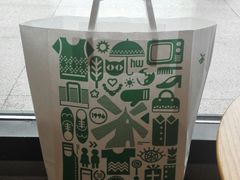-星巴克臻选(莘庄仲盛店)