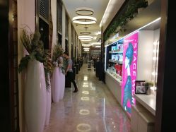 -AKOZO Beauty Salon