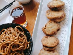 -莲餐厅·湖北菜·潜江小龙虾店(愚园路店)
