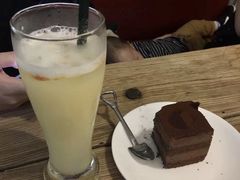 养乐多-有猫主题·治愈系猫咖(曾厝垵店)