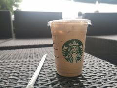 -星巴克(南宁民歌湖店)