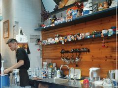-Be Lived Cafe比例咖啡(摩天轮店)