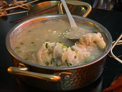 高山萝卜蹄花汤-何师烧烤Pro ·江湖川菜·小龙虾·精酿(太古里旗舰店)