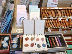 -猫的天空之城概念书店(杭州南宋御街店)